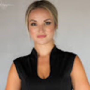 Meet your Posher, Lara